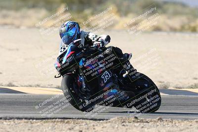 media/Dec-07-2025-CVMA (Sun) [[3e7d2de5dc]]/Race 10-Formula 40 Open/